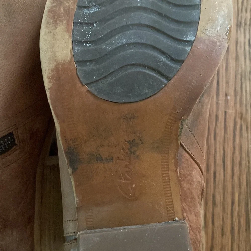 Clarks Booties - Picture 5 of 10